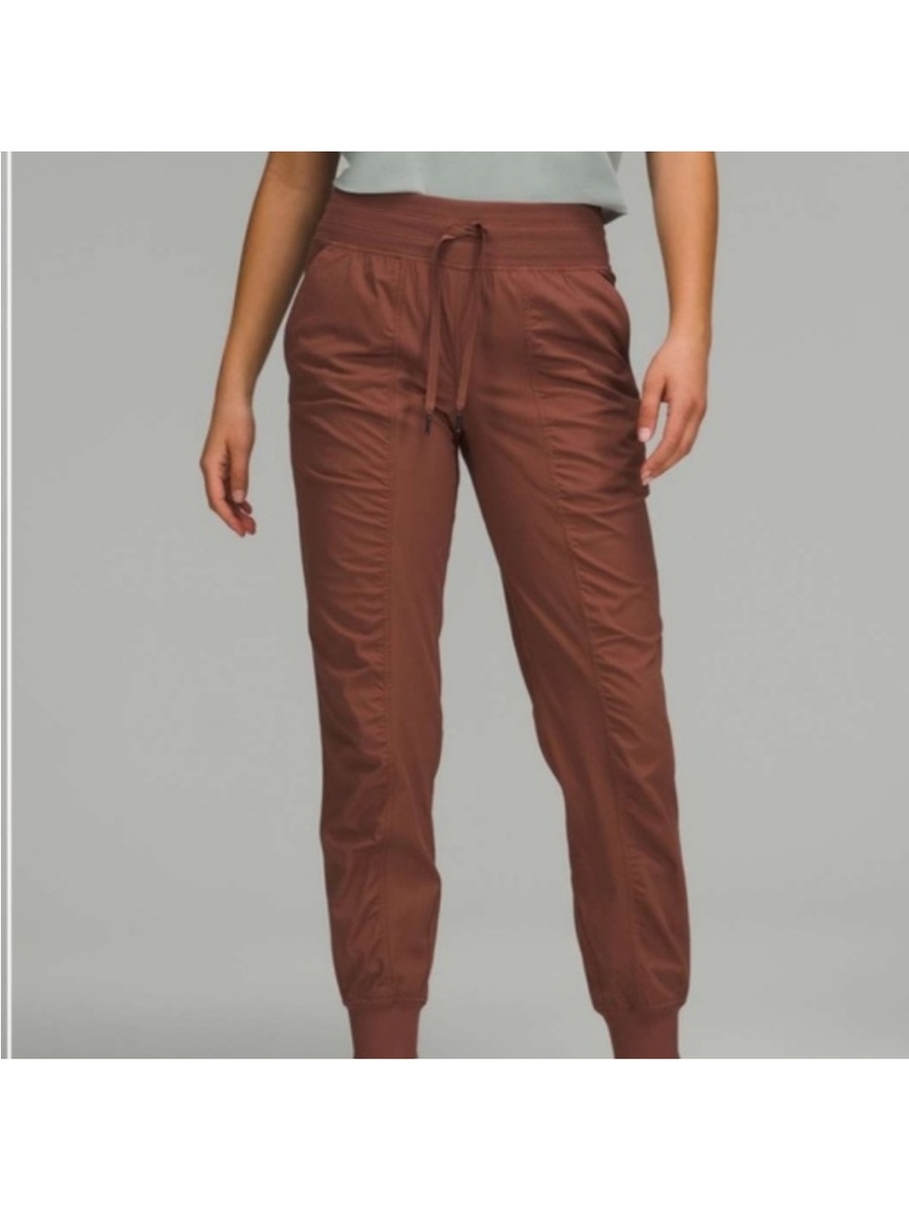 Lululemon Women’s Dance Studio Mid Rise Jogger Full Length Jogger Size 8